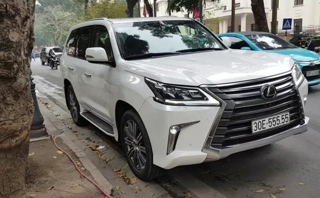 Đại gia Việt: Chơi xe Lexus LX570 đẳng cấp phải kèm biển siêu đẹp